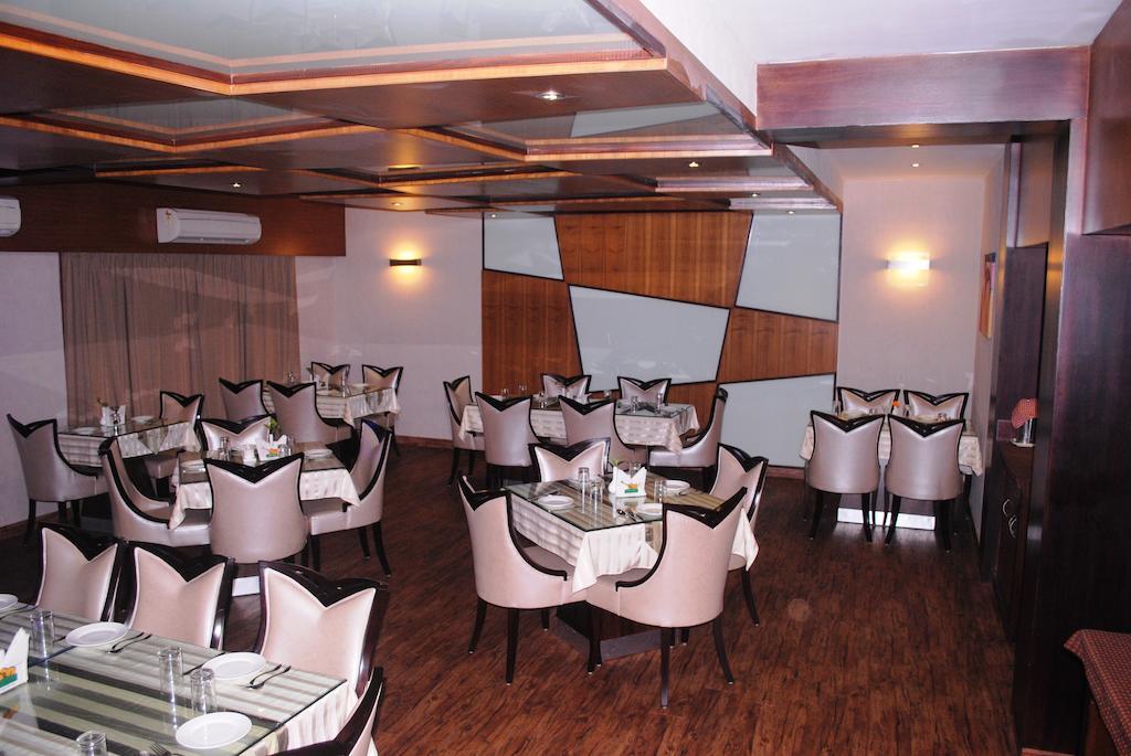 Padma Hotell Puri Exteriör bild